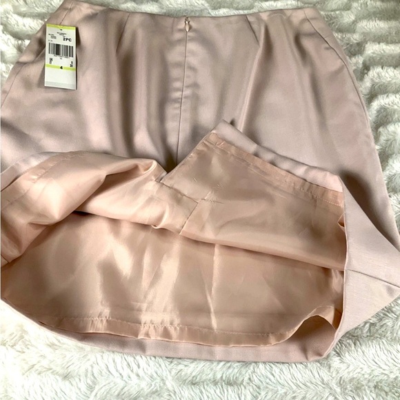 Anne Klein Women’s Size 4 Blush 2 Piece Skirt Suit Mock Pockets Business Career - Picture 9 of 15